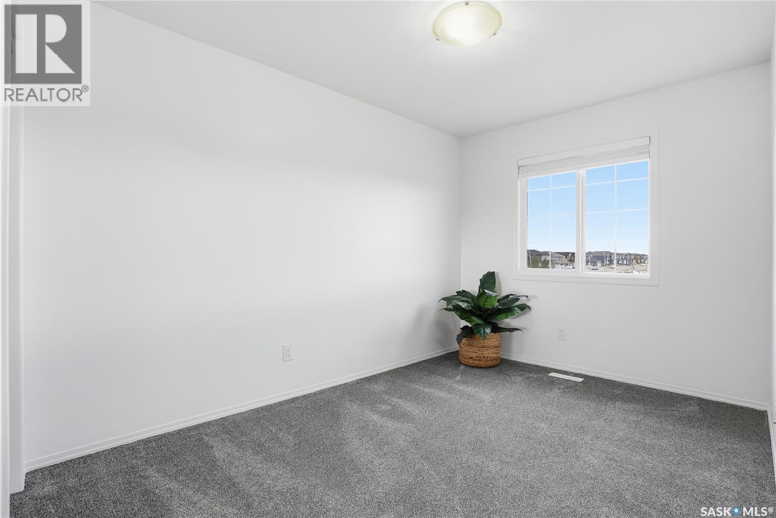 Single Family House 2 Level for Sale in  Kloppenburg WAY Saskatoon 