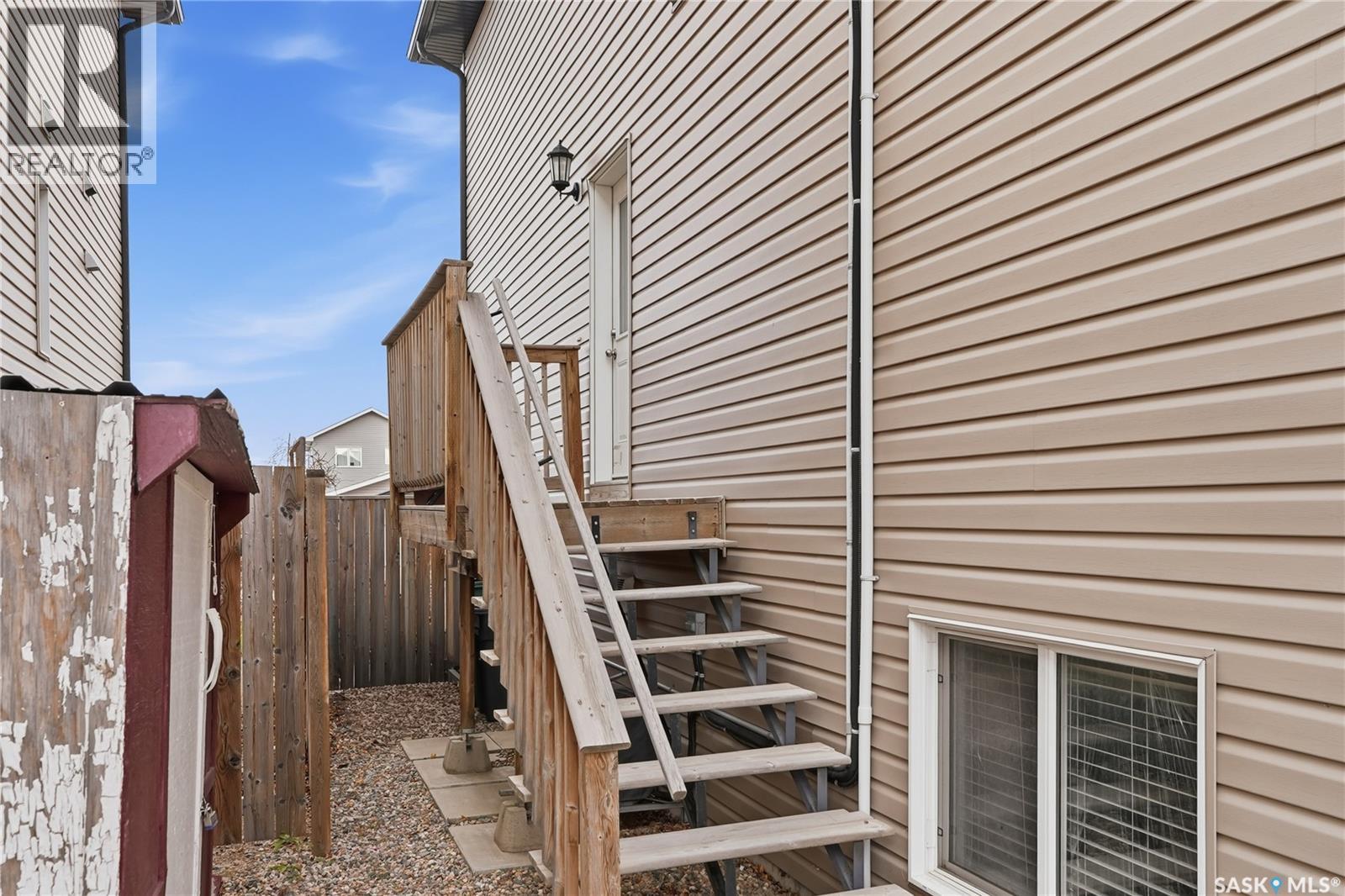 Single Family House 2 Level for Sale in  Kloppenburg WAY Saskatoon 