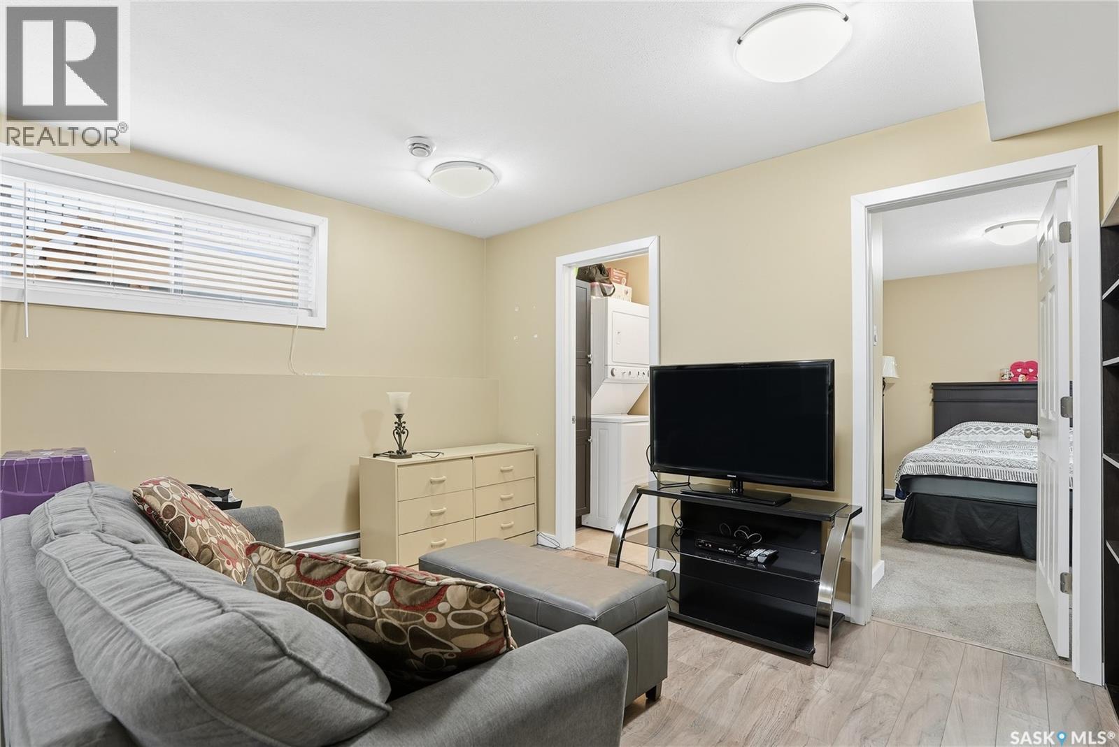 Single Family House 2 Level for Sale in  Kloppenburg WAY Saskatoon 