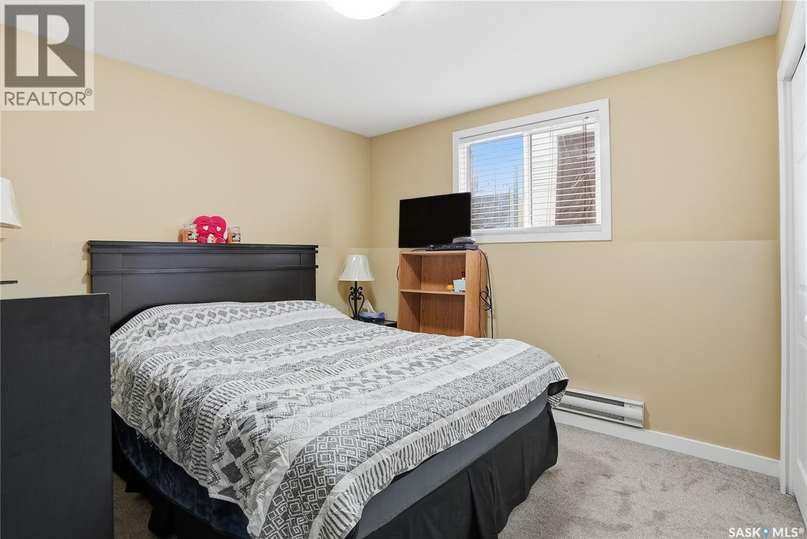 Single Family House 2 Level for Sale in  Kloppenburg WAY Saskatoon 