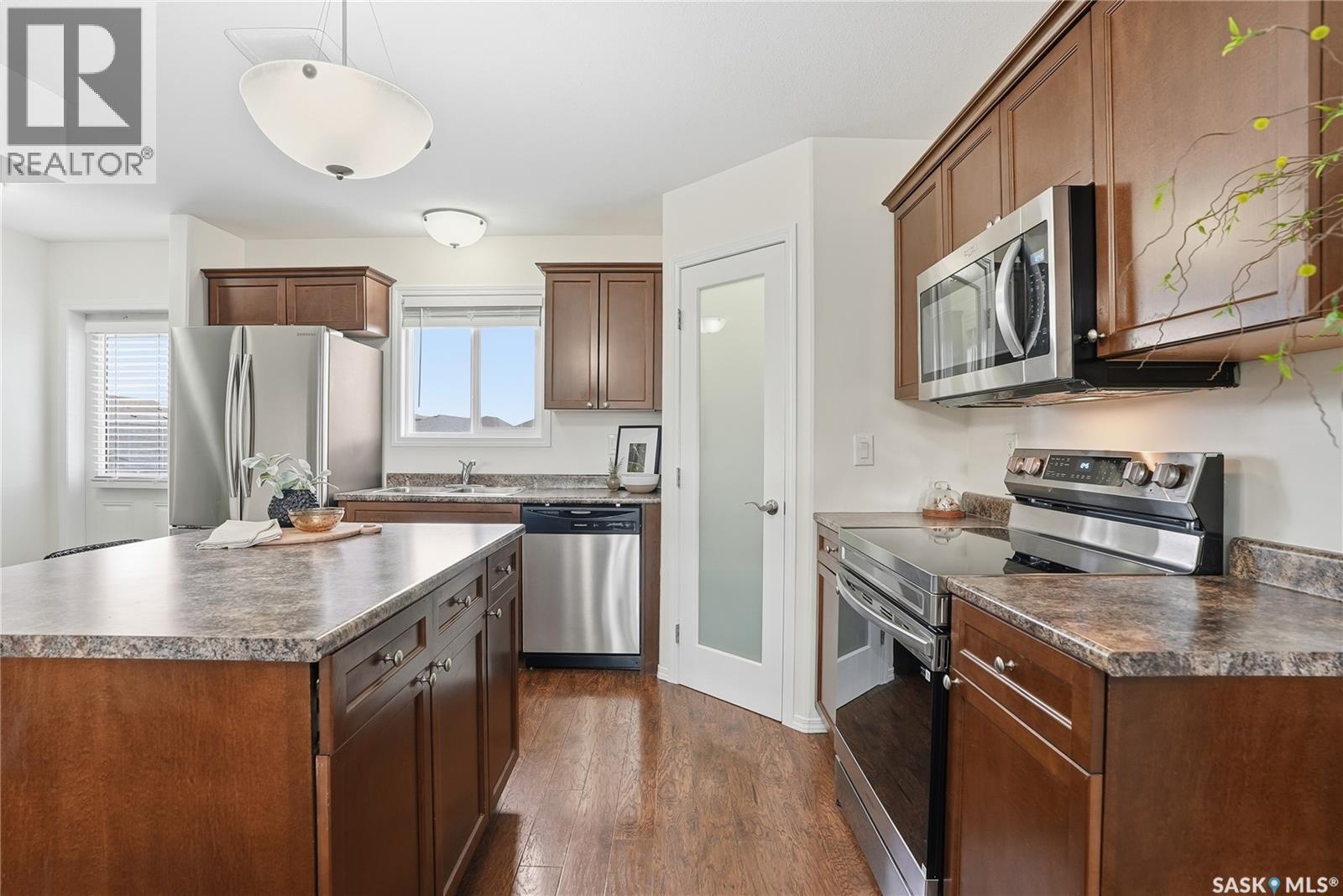 Single Family House 2 Level for Sale in  Kloppenburg WAY Saskatoon 