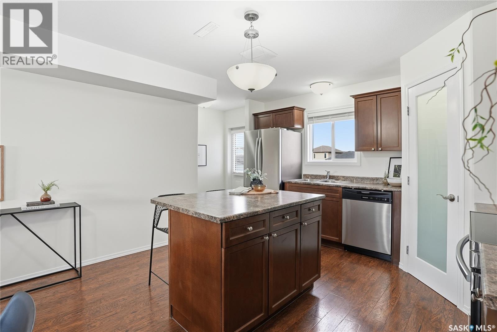 Single Family House 2 Level for Sale in  Kloppenburg WAY Saskatoon 