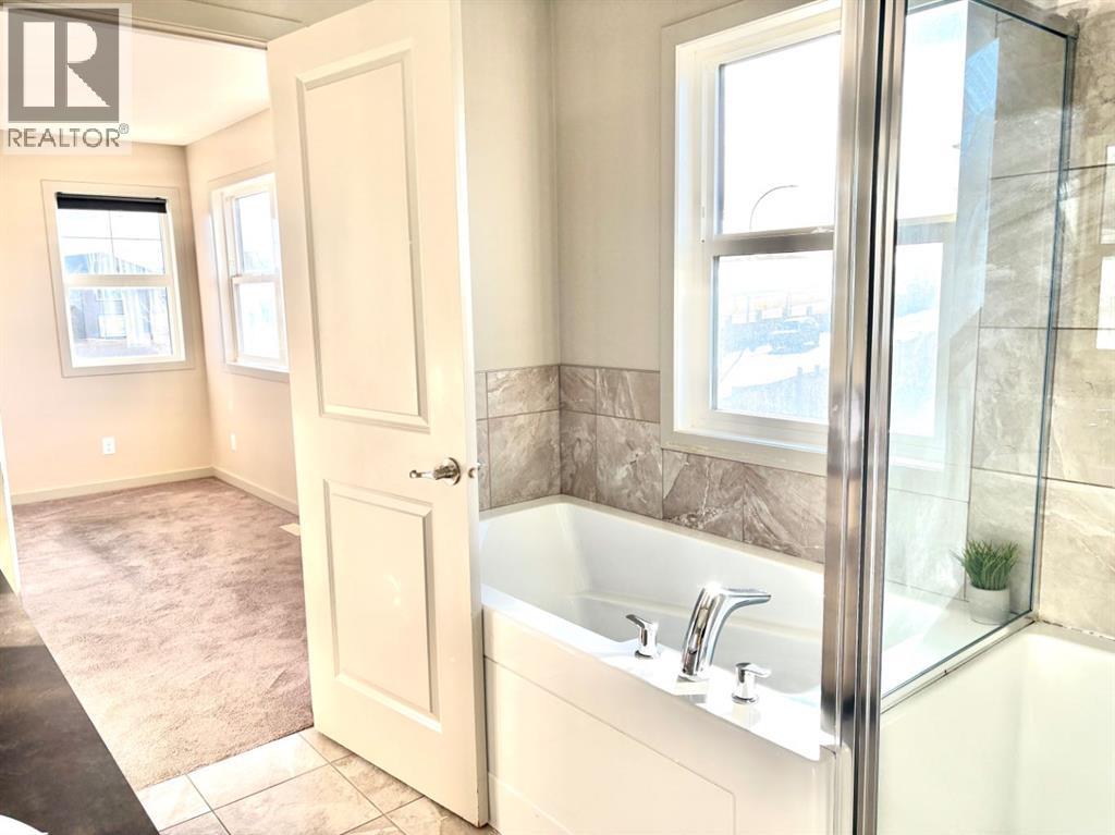 Single Family House for Sale in  Evanscrest Terrace NW Evanston Calgary 