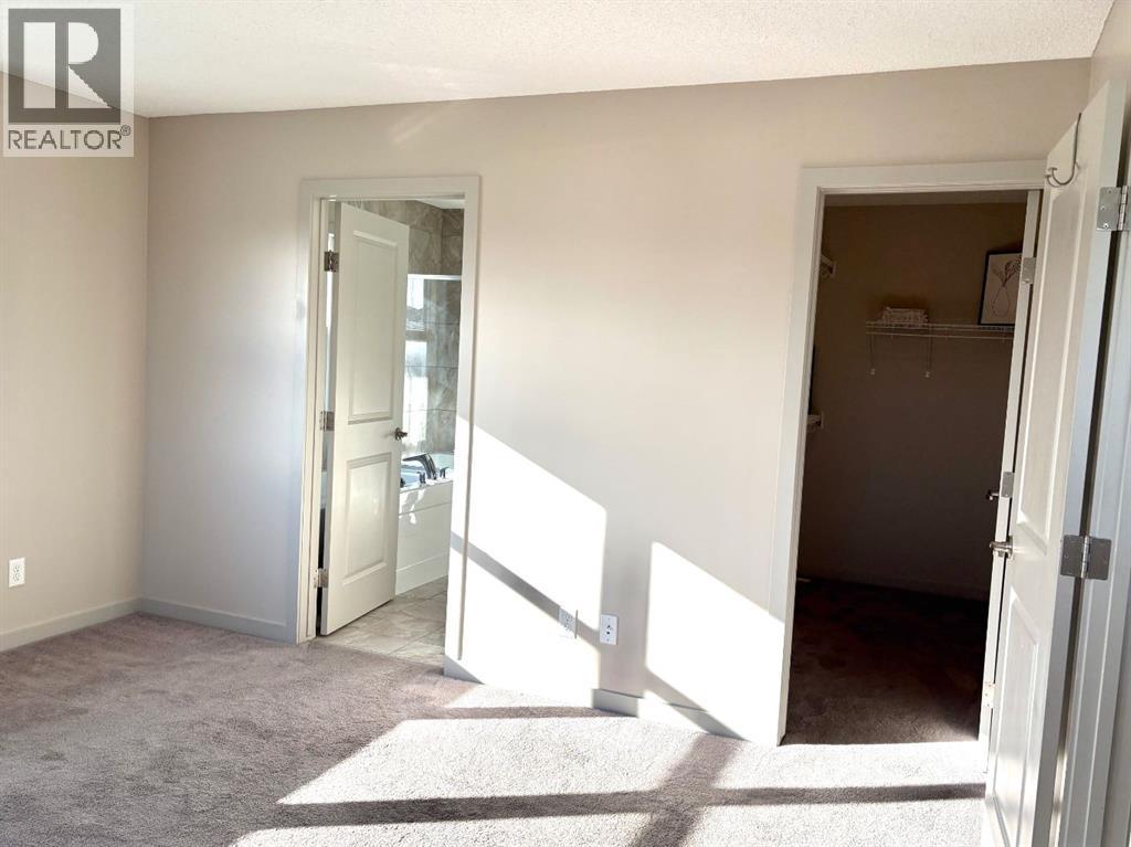 Single Family House for Sale in  Evanscrest Terrace NW Evanston Calgary 