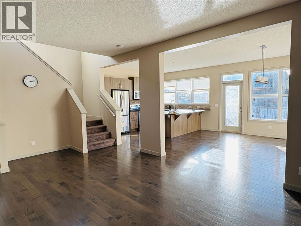 Single Family House for Sale in  Evanscrest Terrace NW Evanston Calgary 