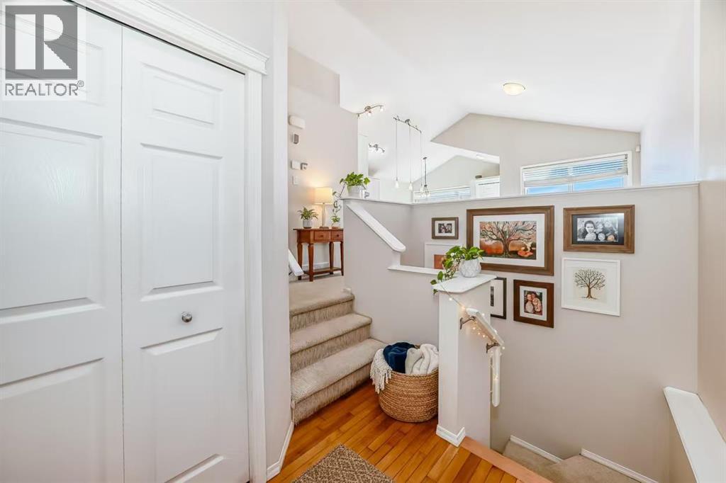 Single Family House Bungalow for Sale in  Panora Close NW Panorama Hills Calgary 