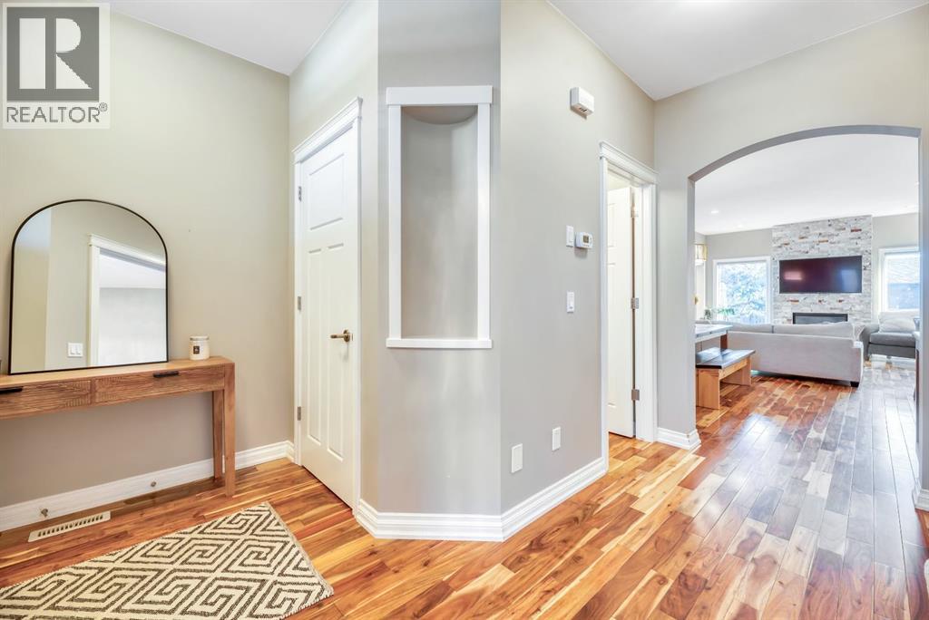 Single Family House for Sale in   Avenue NW Capitol Hill Calgary 