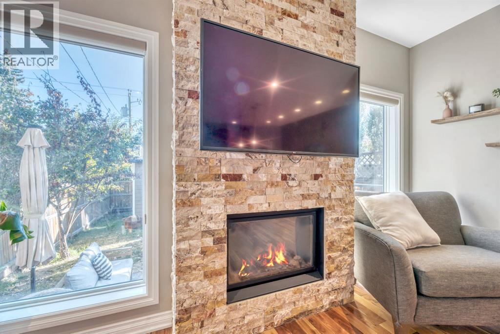 Single Family House for Sale in   Avenue NW Capitol Hill Calgary 