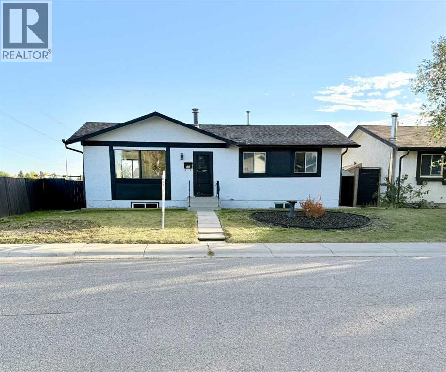 Single Family House for Sale in  Maitland Way NE Marlborough Park Calgary 
