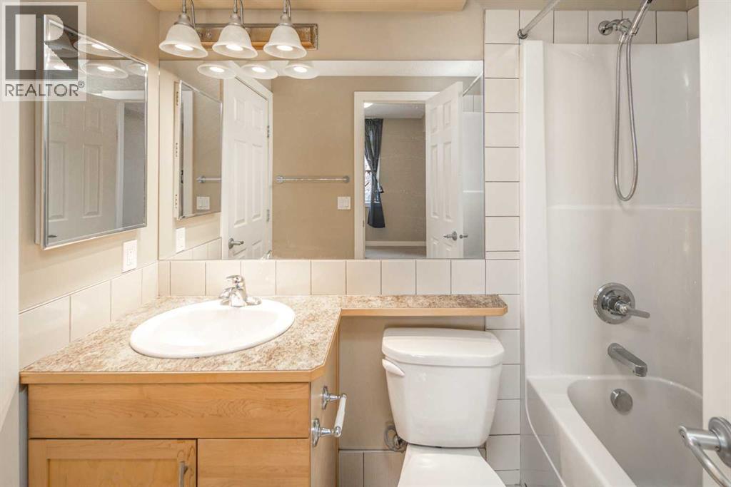 Single Family House for Sale in   Centre Street NW Tuxedo Park Calgary 