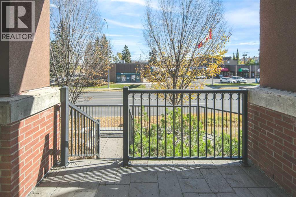 Single Family House for Sale in   Centre Street NW Tuxedo Park Calgary 