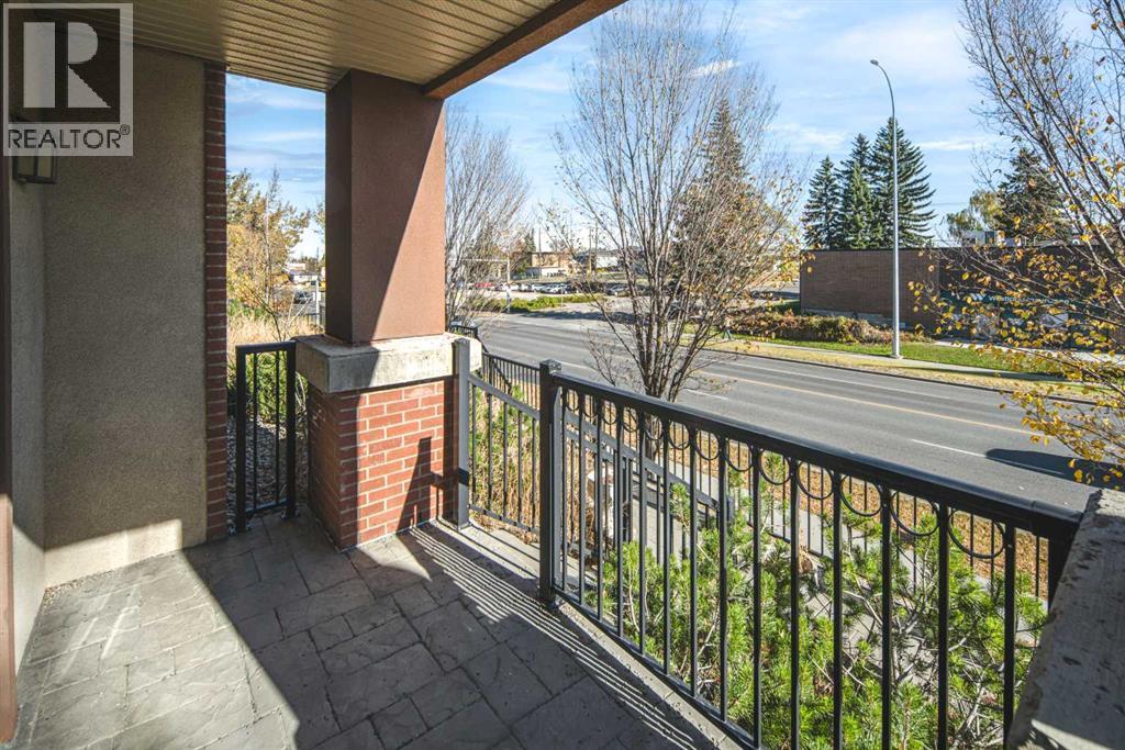 Single Family House for Sale in   Centre Street NW Tuxedo Park Calgary 