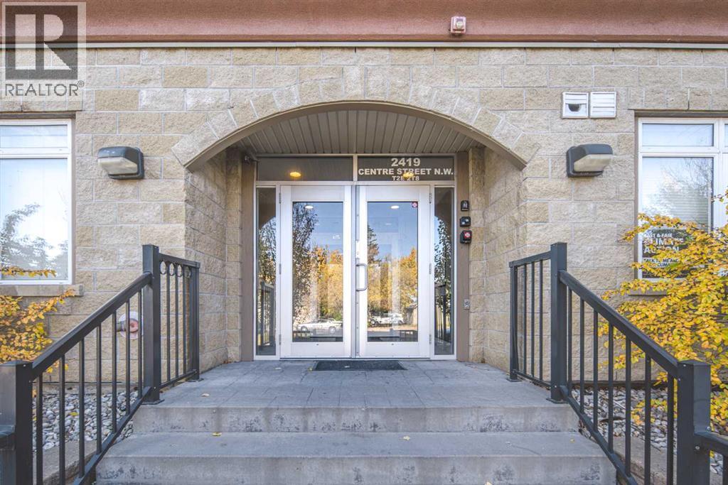 Single Family House for Sale in   Centre Street NW Tuxedo Park Calgary 