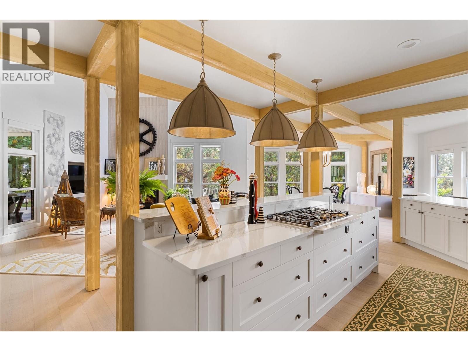 2075 LILLOOET COURT - 2