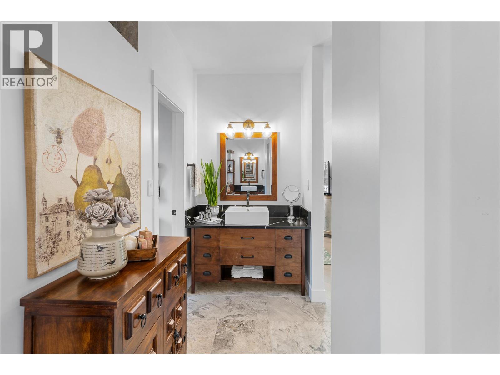 2075 LILLOOET COURT - 18