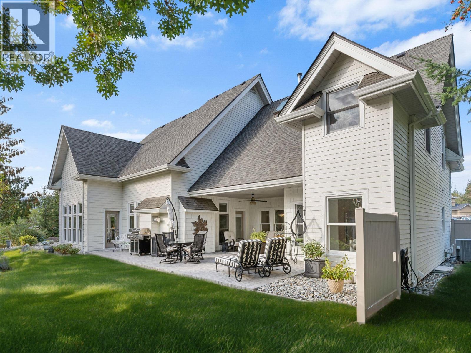 2075 LILLOOET COURT - 41