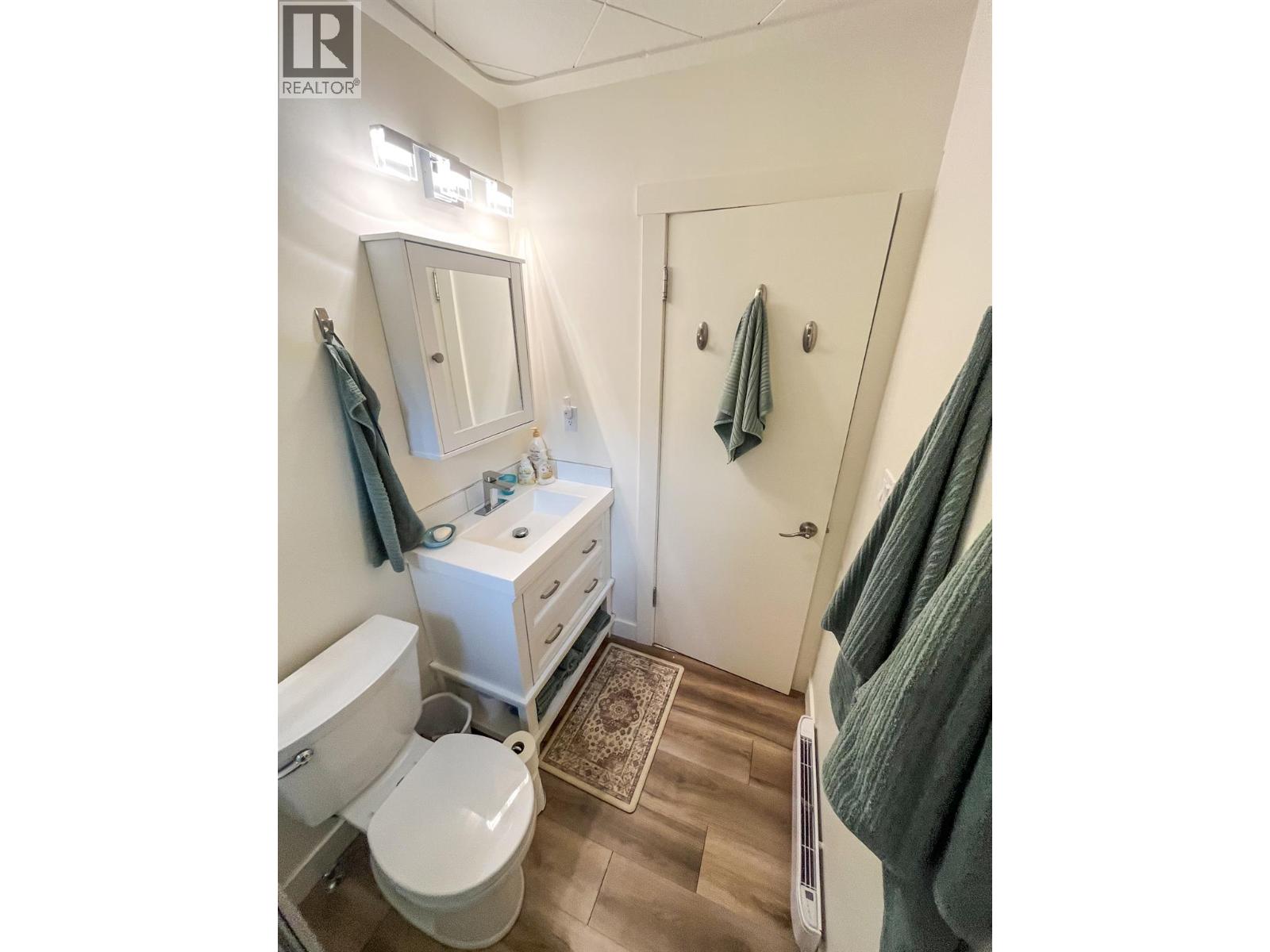 3273 Broadwater Road, Robson