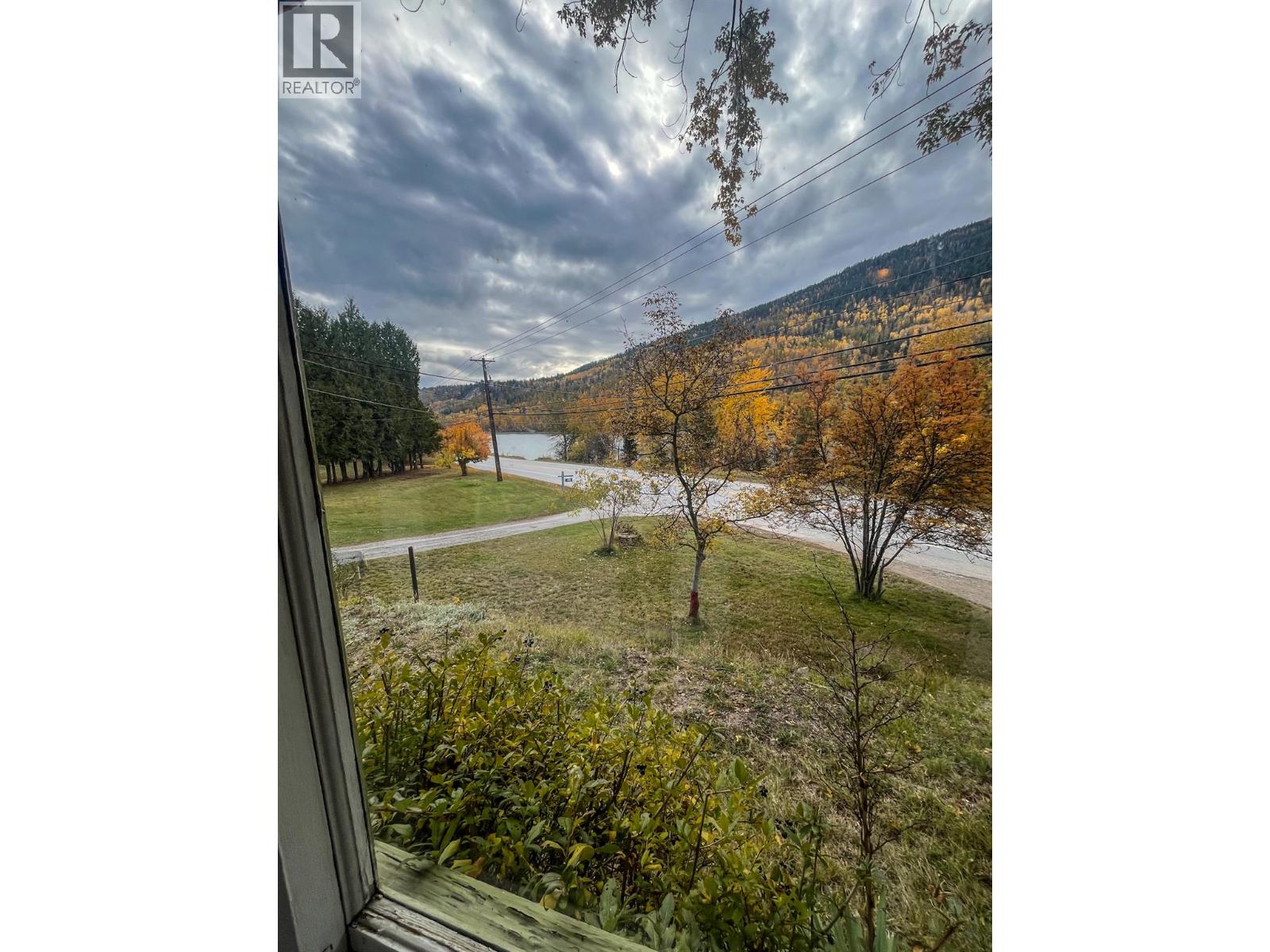 3273 Broadwater Road, Robson