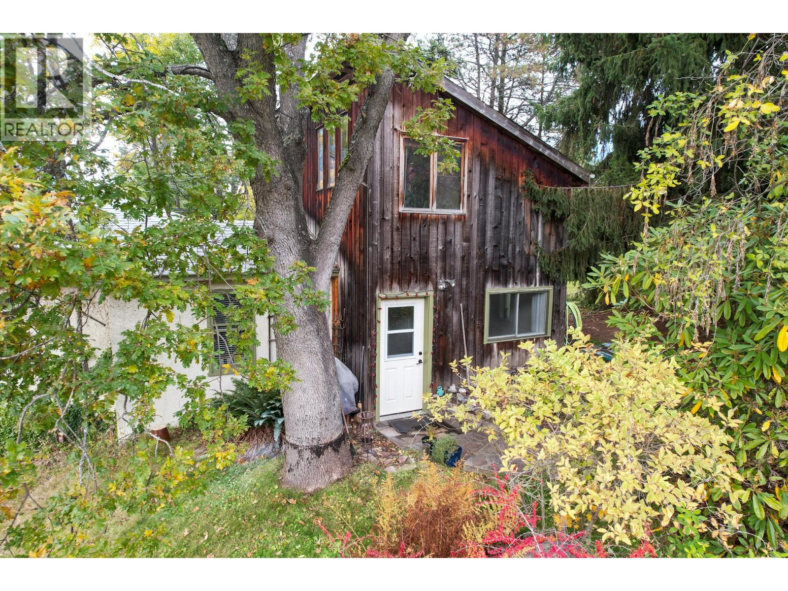 3273 Broadwater Road, Robson