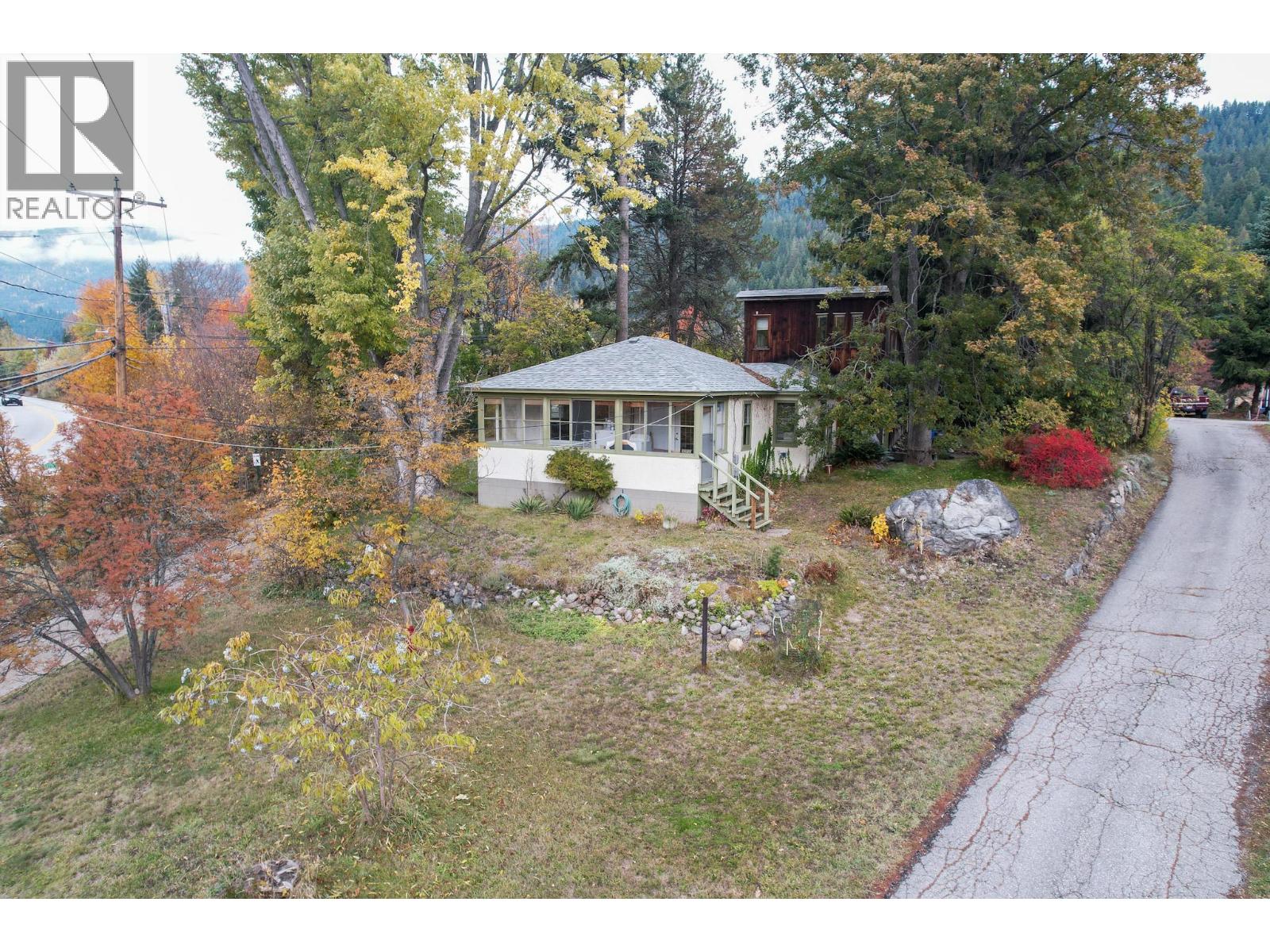 3273 Broadwater Road, Robson