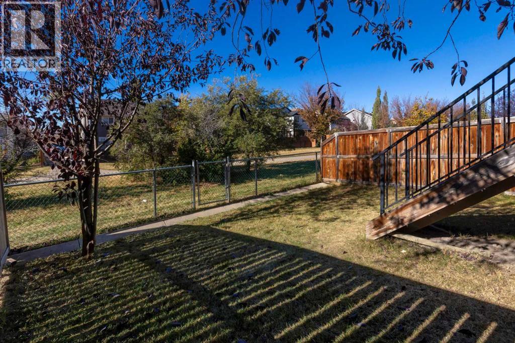 Single Family House for Sale in  Evanscove Manor NW Evanston Calgary 