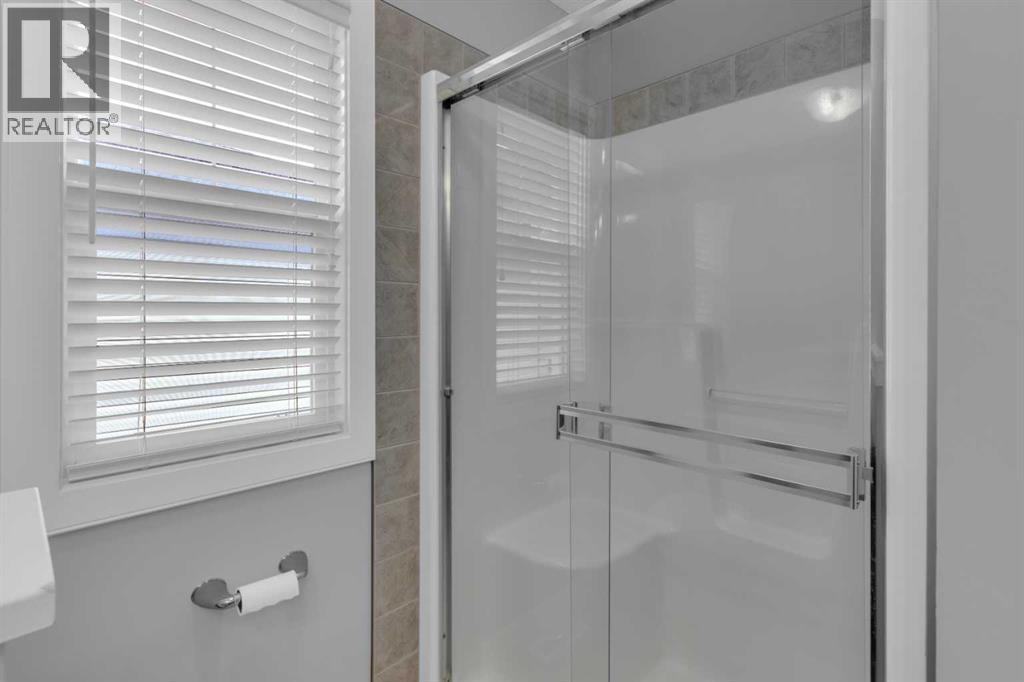 Single Family House for Sale in  Evanscove Manor NW Evanston Calgary 