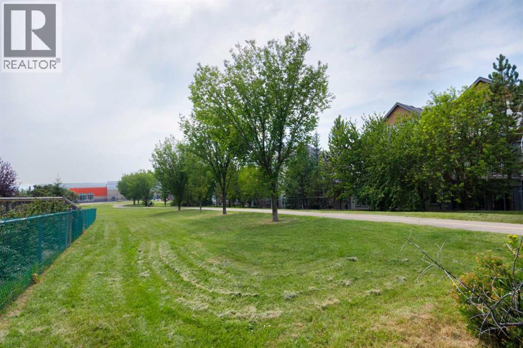 Single Family House for Sale in  Evanscove Manor NW Evanston Calgary 