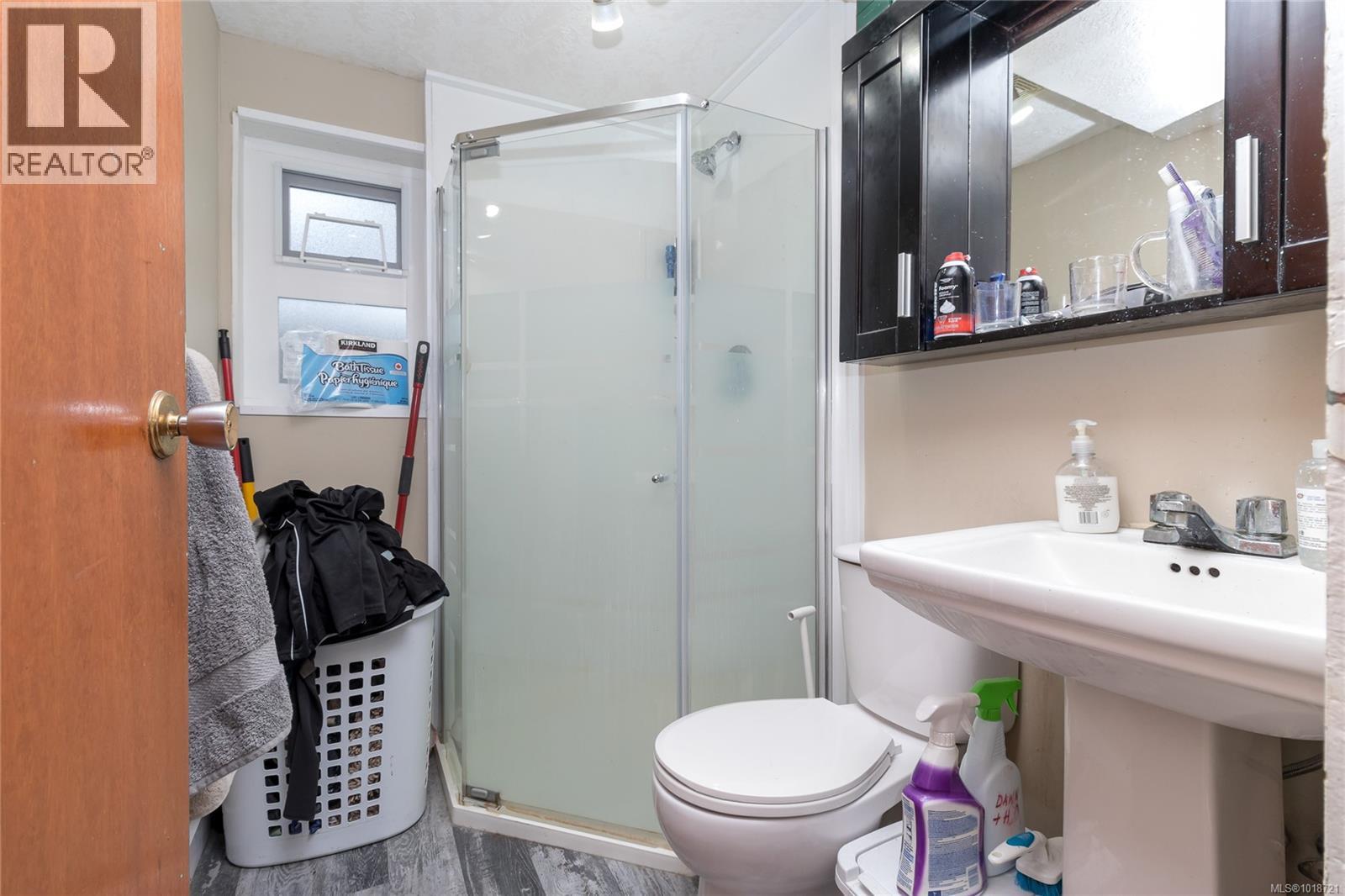 1116 THUNDERBIRD DR - 24