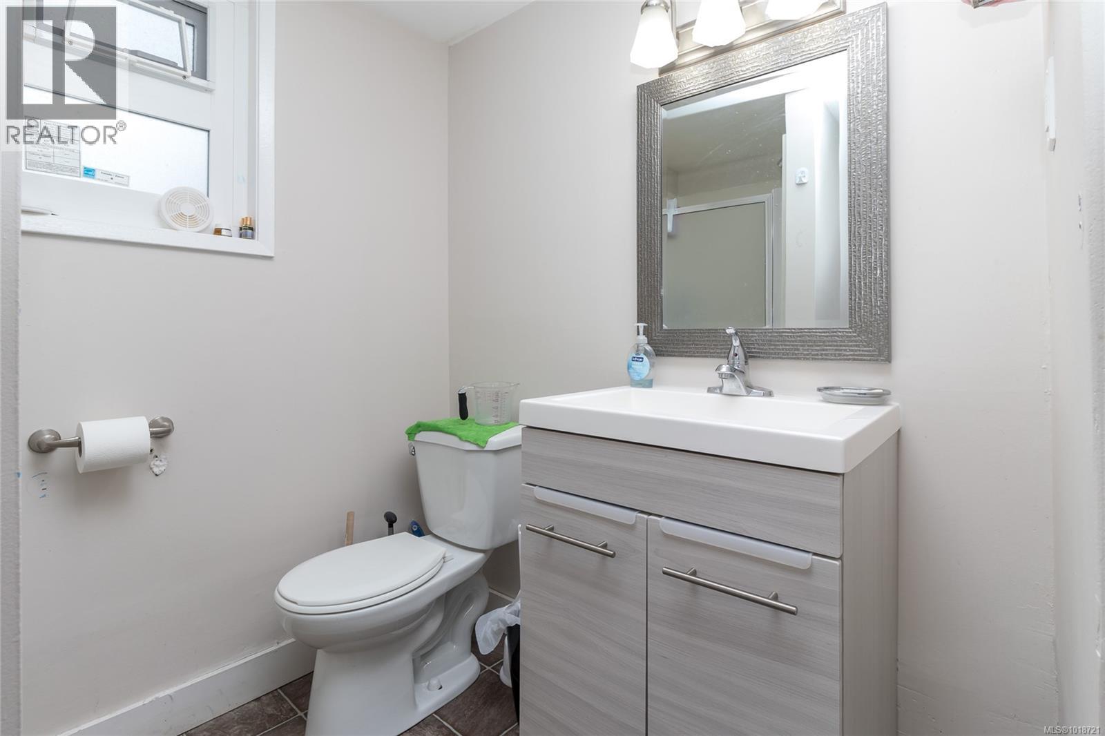 1116 THUNDERBIRD DR - 31