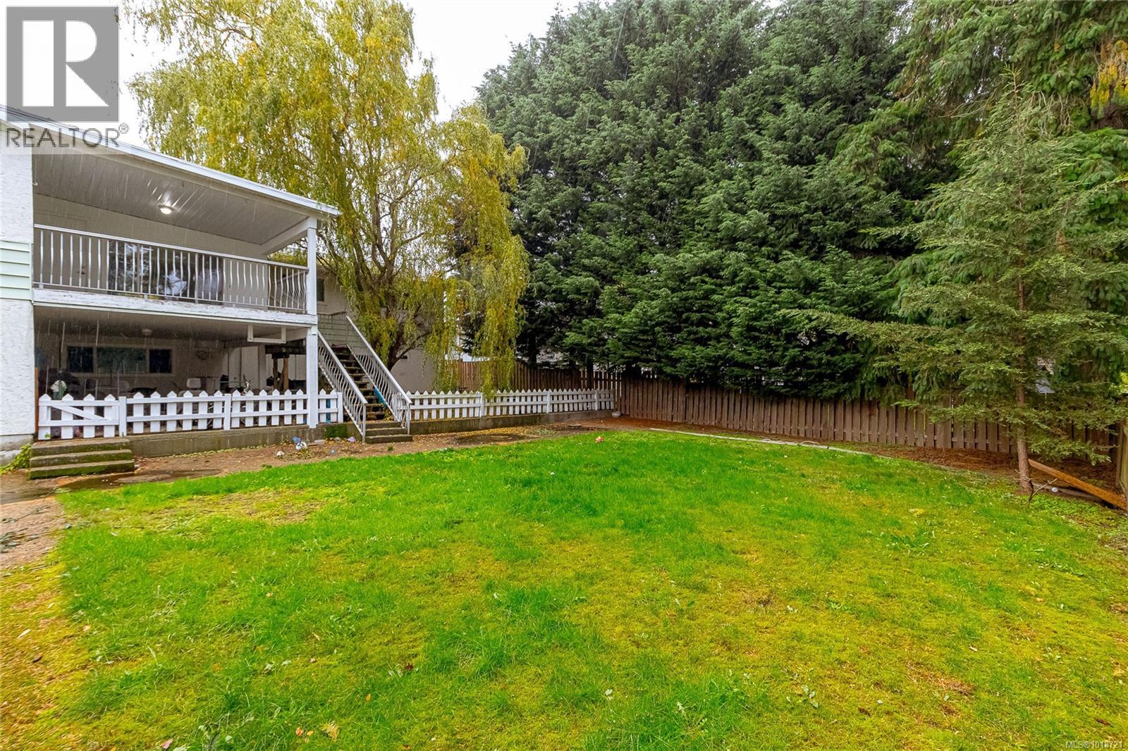 1116 THUNDERBIRD DR - 38