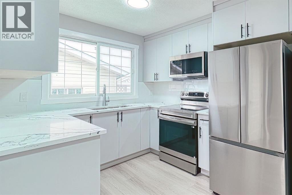 Single Family House Bungalow for Sale in  Rundleson Way NE Rundle Calgary 