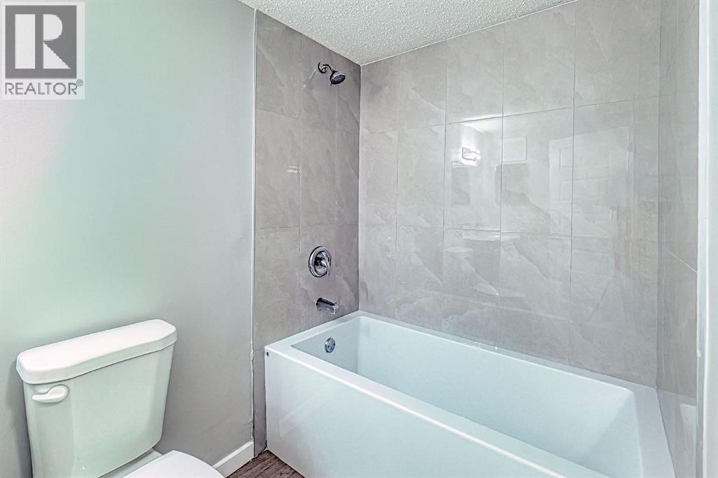 Single Family House Bungalow for Sale in  Rundleson Way NE Rundle Calgary 