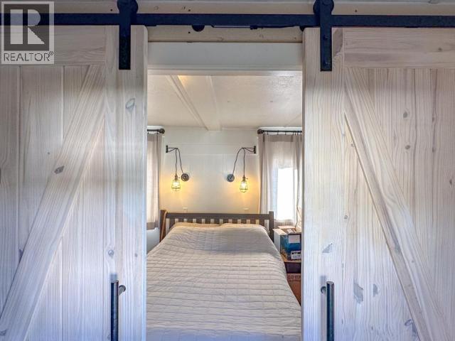 7-9298 WILLIAMS RD - 12