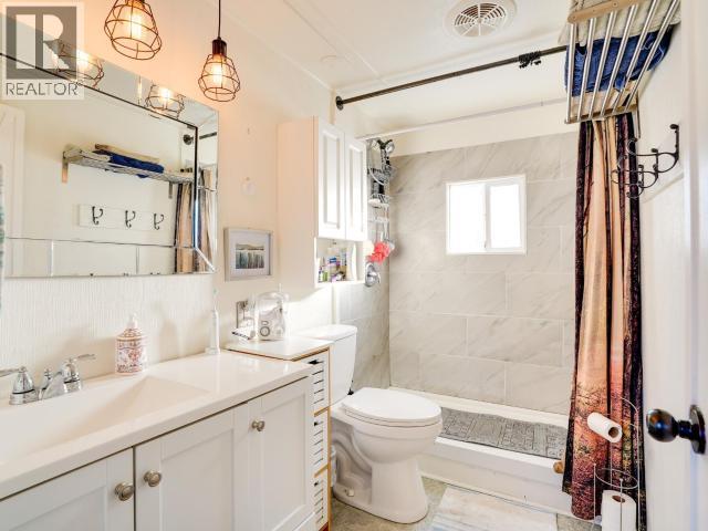 7-9298 WILLIAMS RD - 16