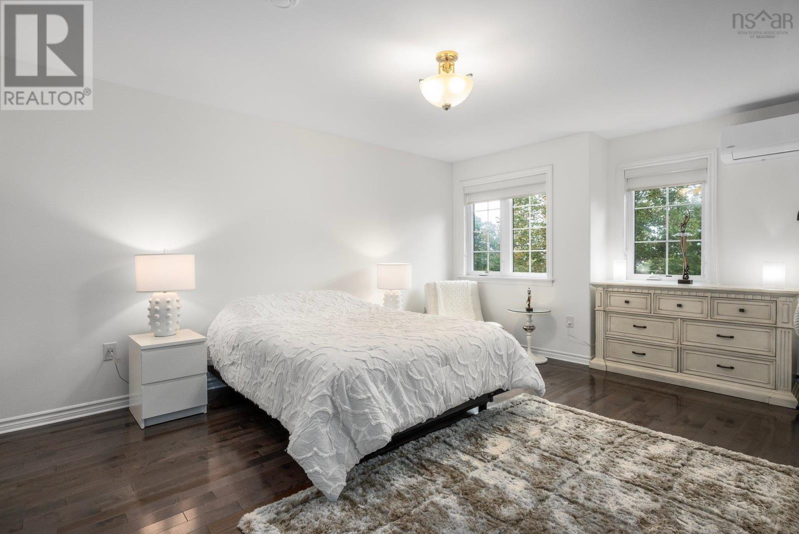 Property 24 of 50 of 279 Bently Drive