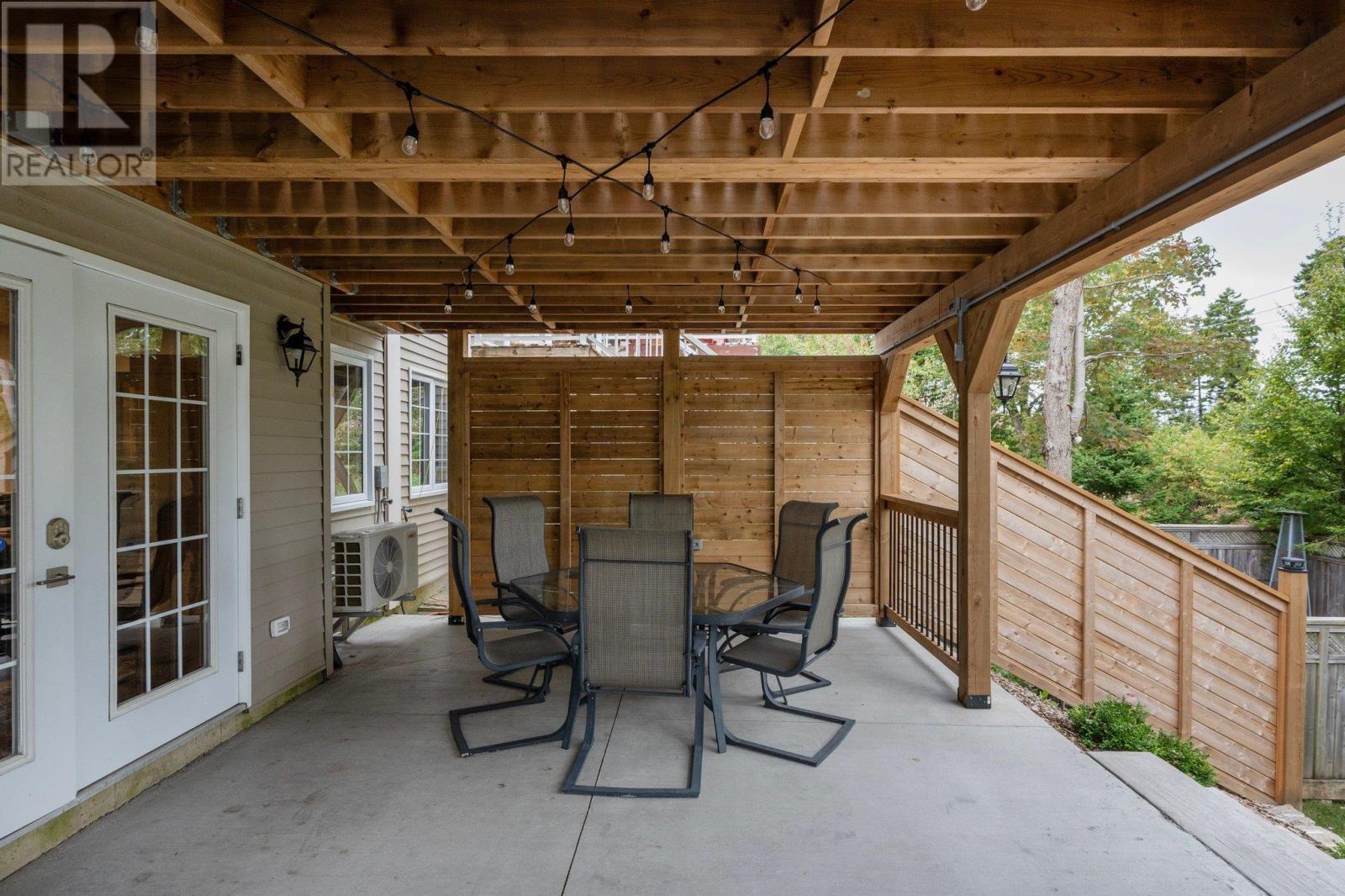 Property 35 of 50 of 279 Bently Drive