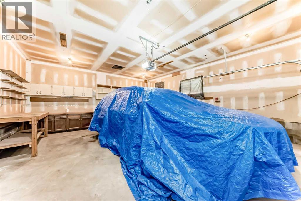 Single Family House Bungalow for Sale in  Whitestone Road NE Whitehorn Calgary 