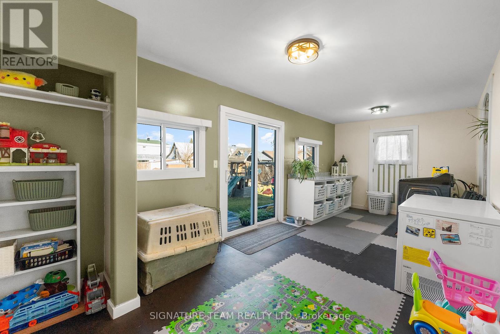 22 ASTROLABE ROAD - 17