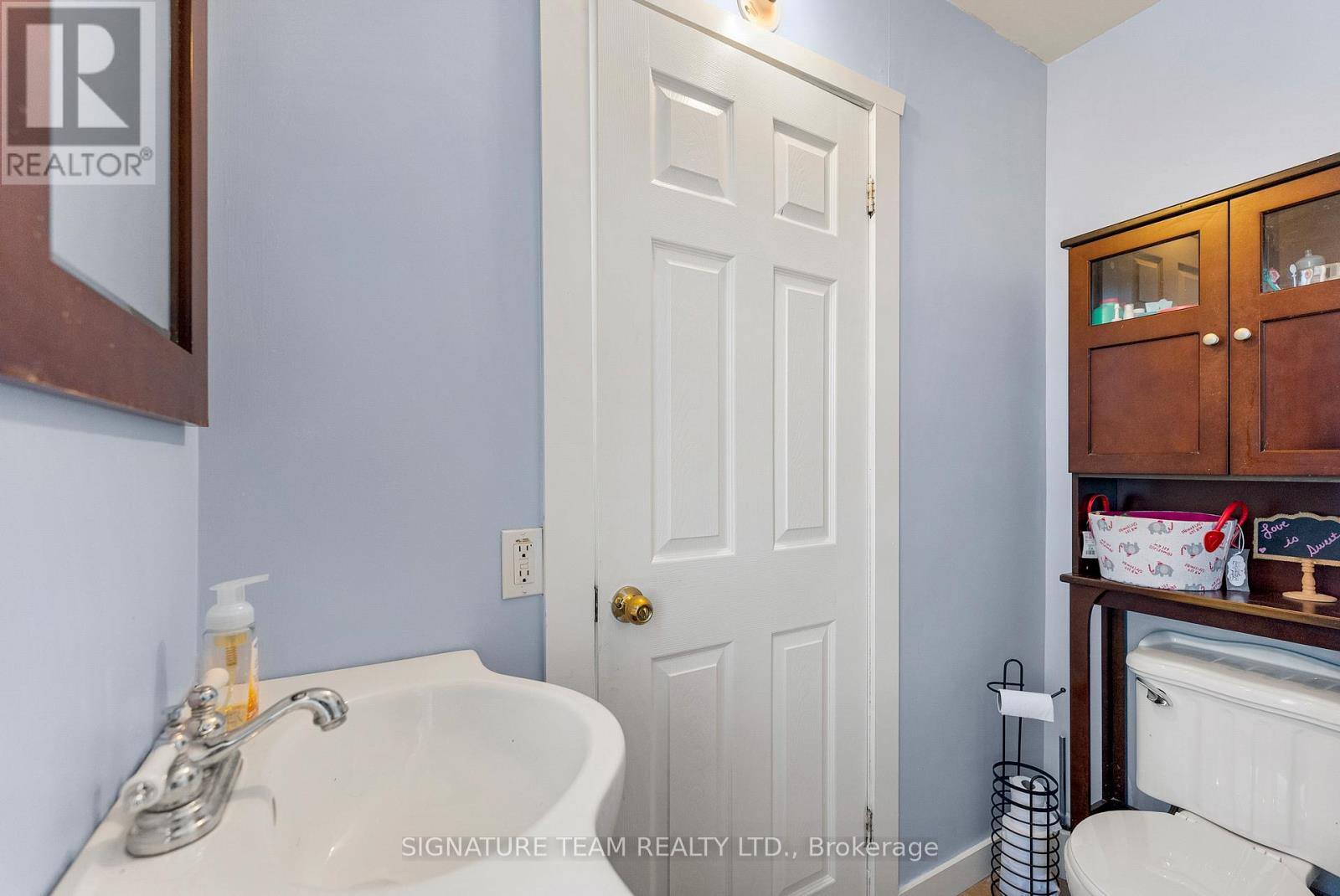 22 ASTROLABE ROAD - 24