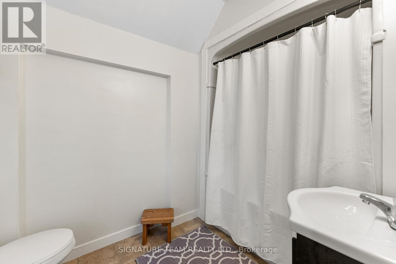 22 ASTROLABE ROAD - 30