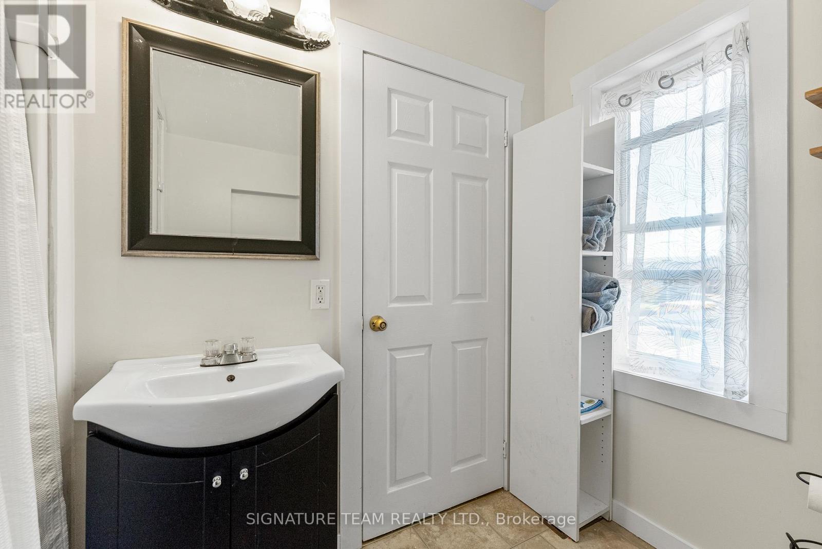 22 ASTROLABE ROAD - 31