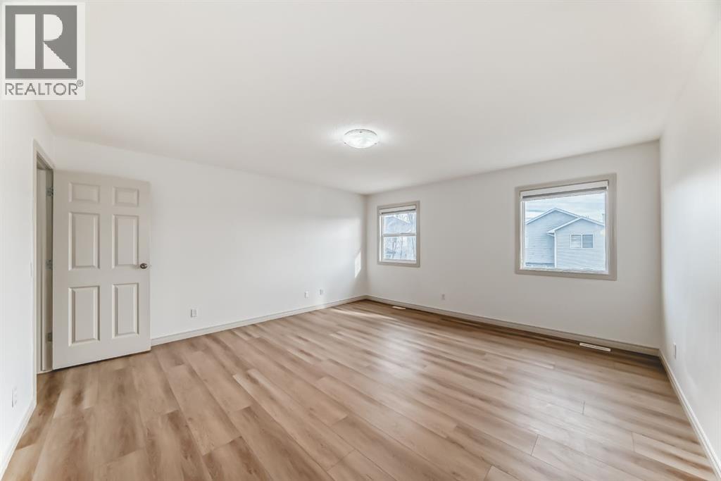 Single Family House for Sale in  Evanston Rise NW Evanston Calgary 