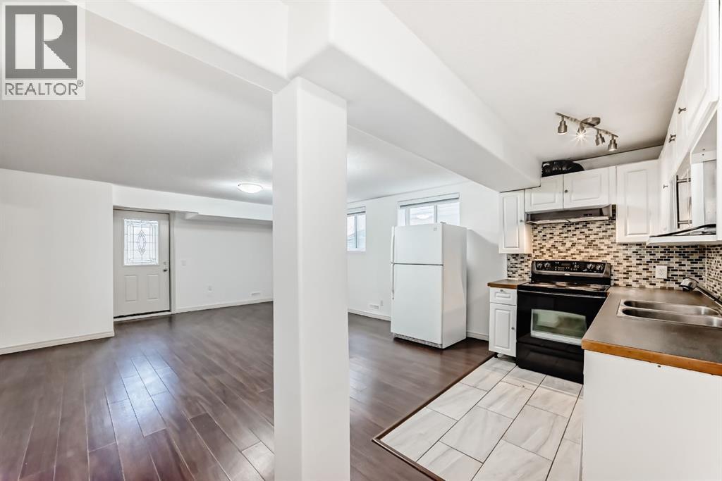 Single Family House for Sale in  Evanston Rise NW Evanston Calgary 