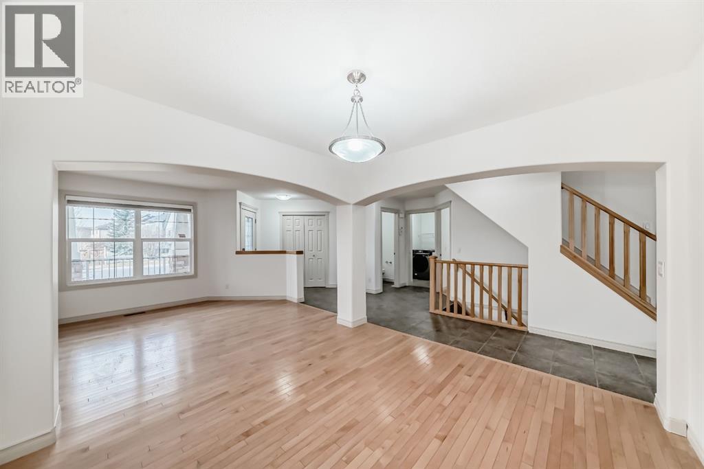 Single Family House for Sale in  Evanston Rise NW Evanston Calgary 