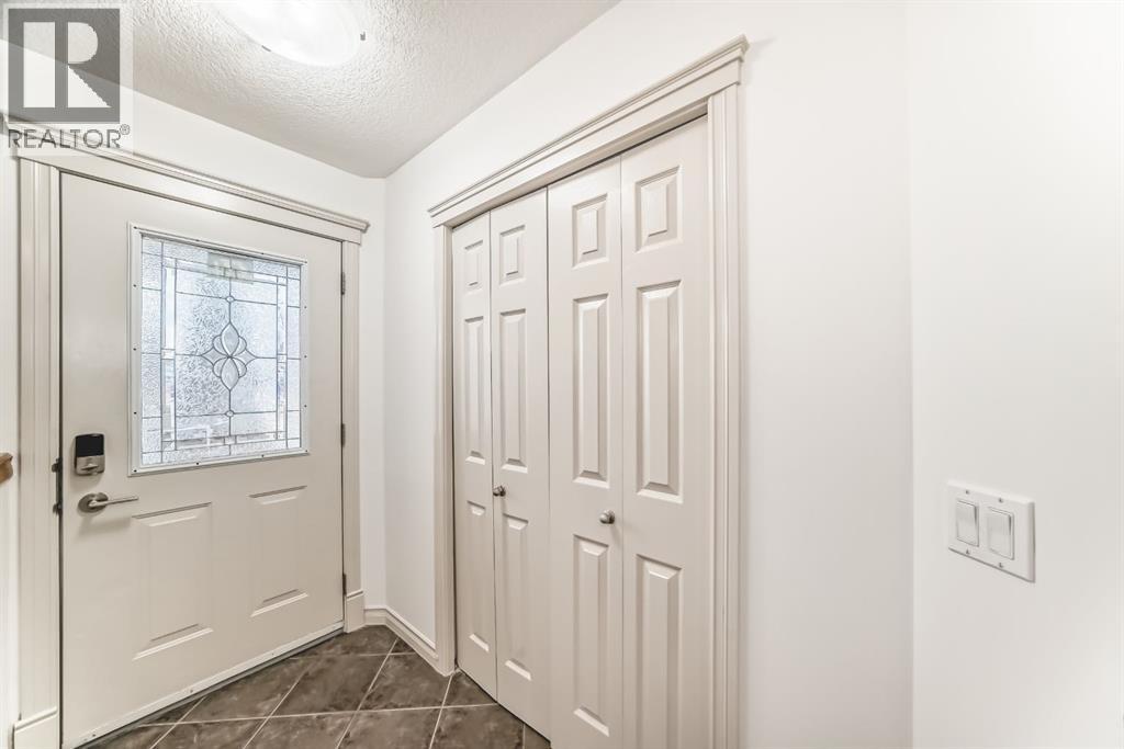 Single Family House for Sale in  Evanston Rise NW Evanston Calgary 