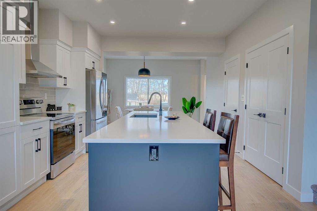 103 Gray Close, Sylvan Lake