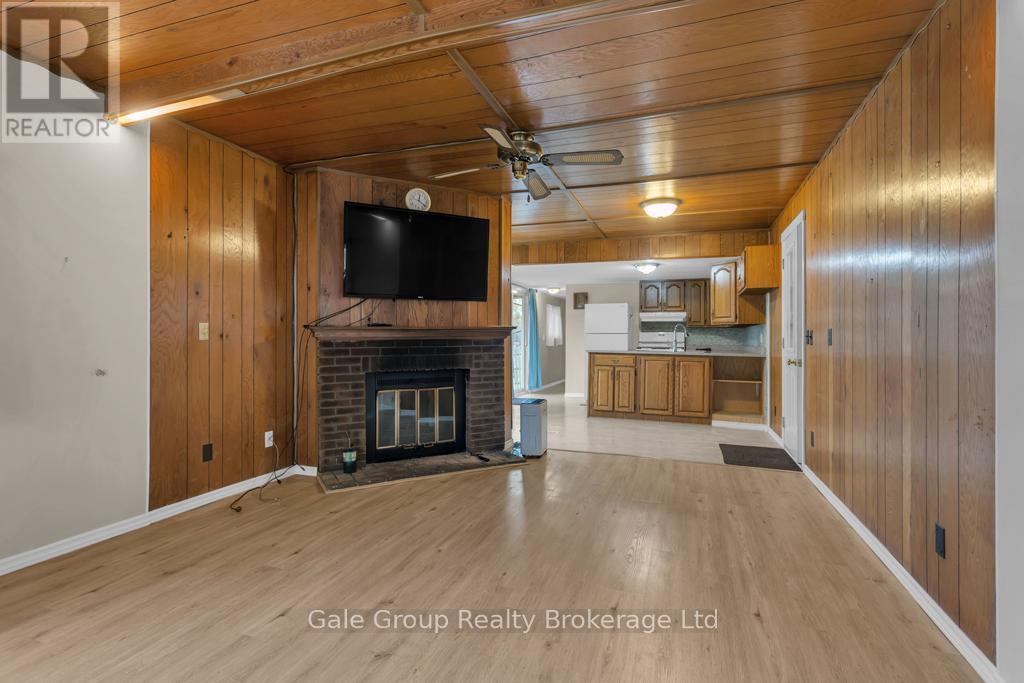 Single Family House Bungalow for Sale in  HWY  TROPICANA # CRESCENT E East Zorra-Tavistock (Hidden Valley) 