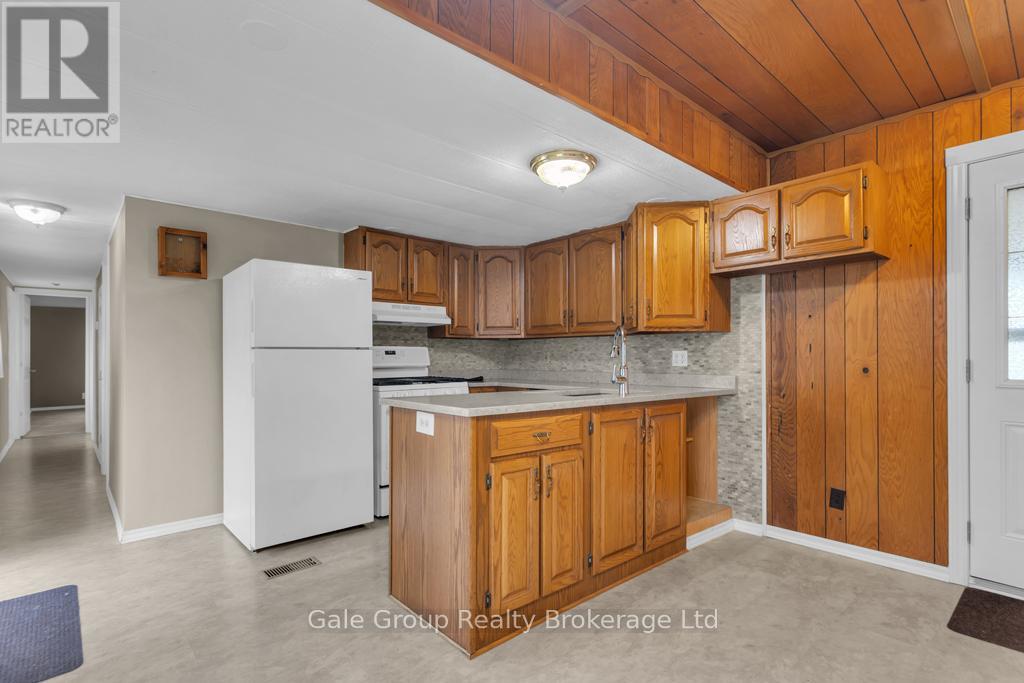 Single Family House Bungalow for Sale in  HWY  TROPICANA # CRESCENT E East Zorra-Tavistock (Hidden Valley) 