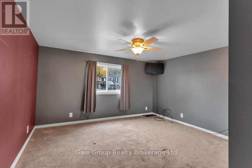 Single Family House Bungalow for Sale in  HWY  TROPICANA # CRESCENT E East Zorra-Tavistock (Hidden Valley) 