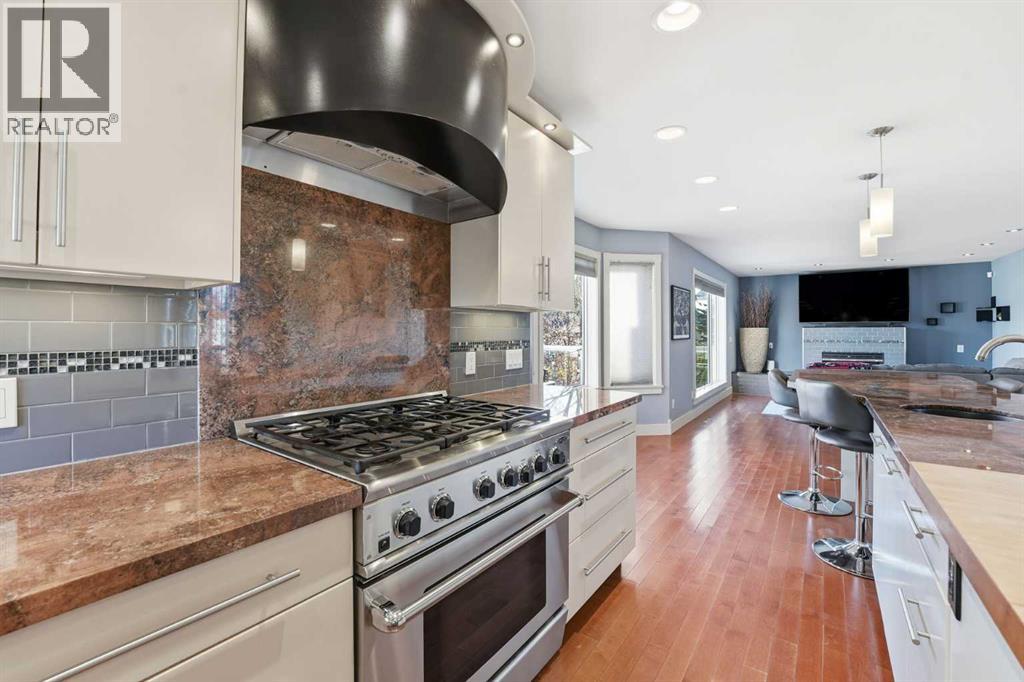 Single Family House for Sale in  Sceptre Court NW Scenic Acres Calgary 